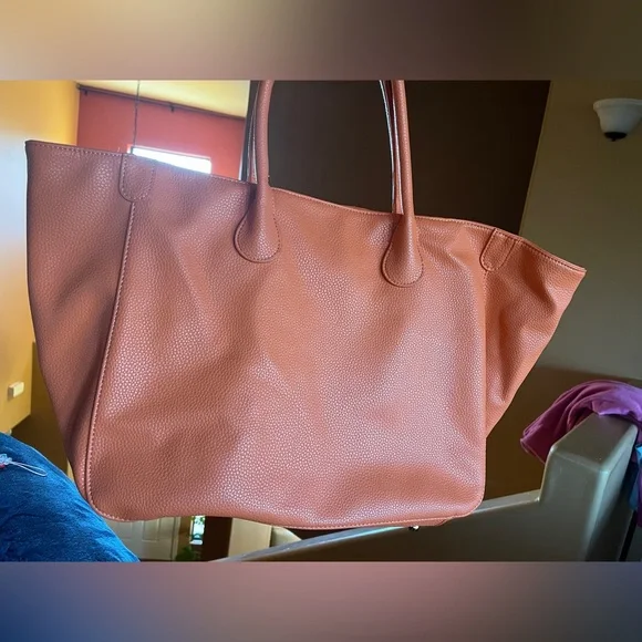Orange “Leather” Tote Bag - Picture 4 of 7